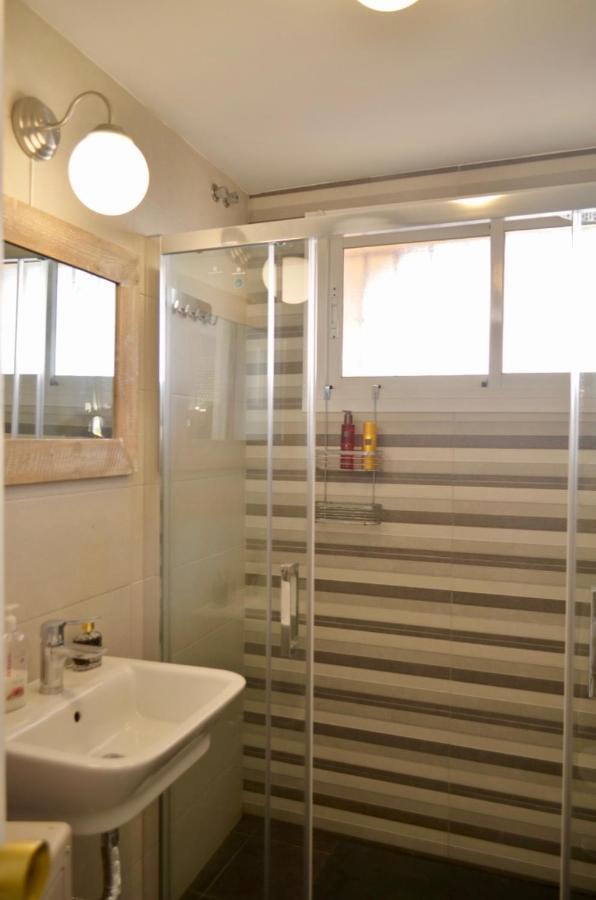 Carihuela Un Dormitorio Junto Al Mar Lejlighed Torremolinos Eksteriør billede